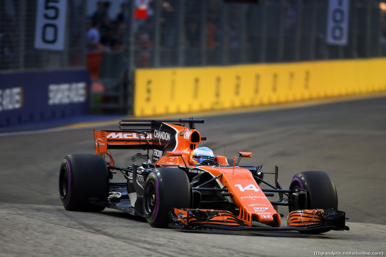GP SINGAPORE, 16.09.2017 - Prove Libere 3, Fernando Alonso (ESP) McLaren MCL32