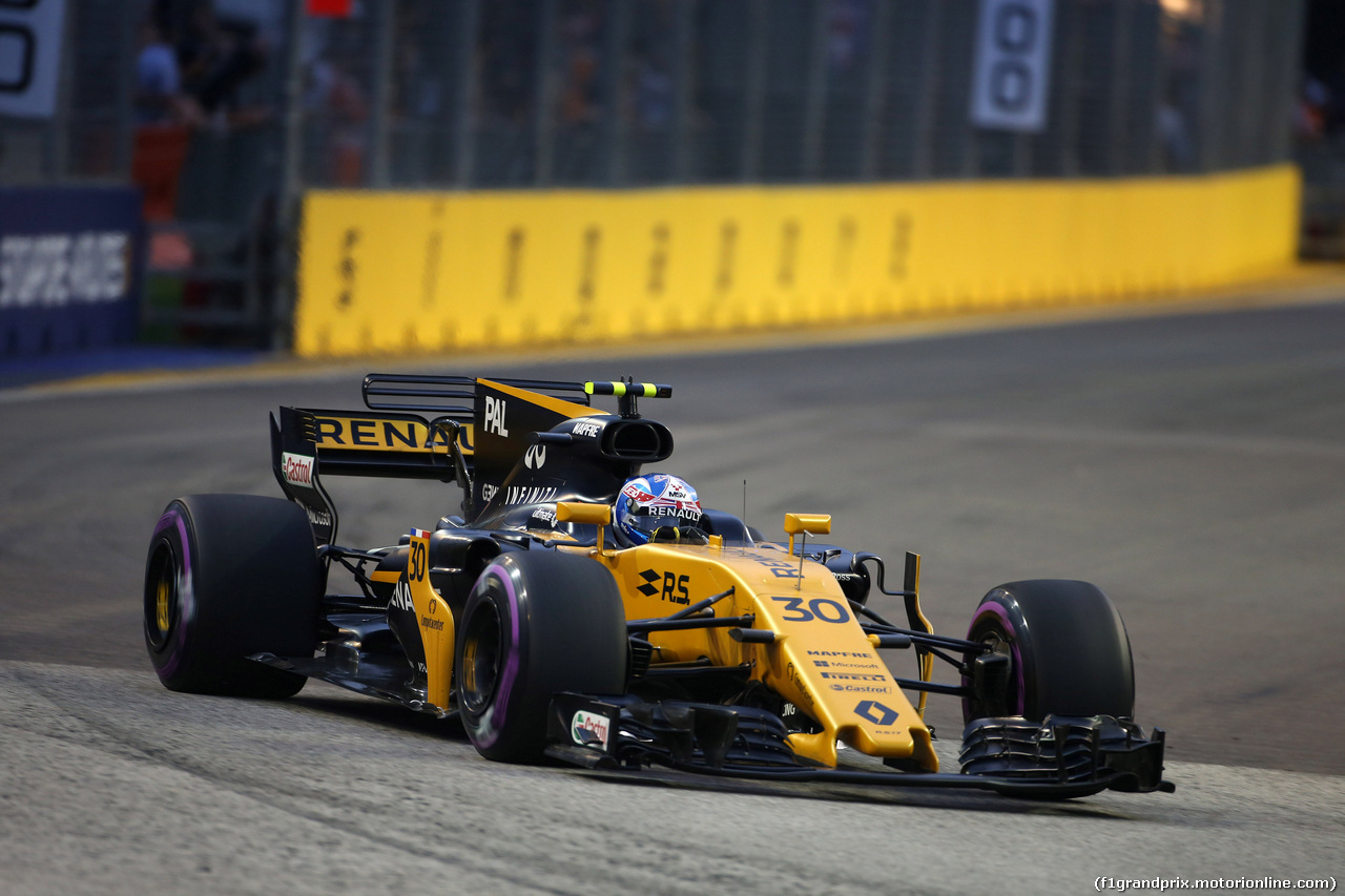GP SINGAPORE, 16.09.2017 - Prove Libere 3, Jolyon Palmer (GBR) Renault Sport F1 Team RS17