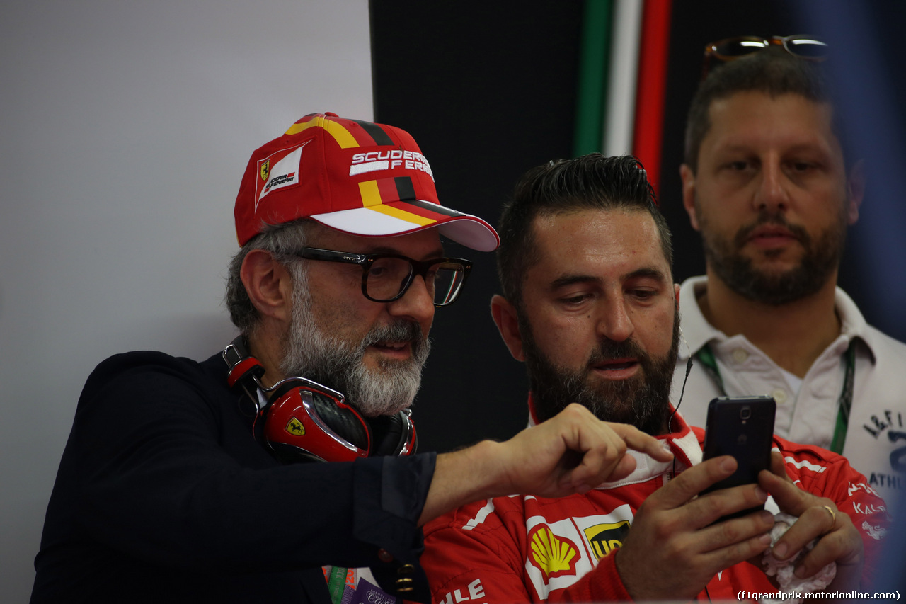 GP SINGAPORE, 16.09.2017 - Prove Libere 3, (L-R) Massimo Bottura (ITA) Chef