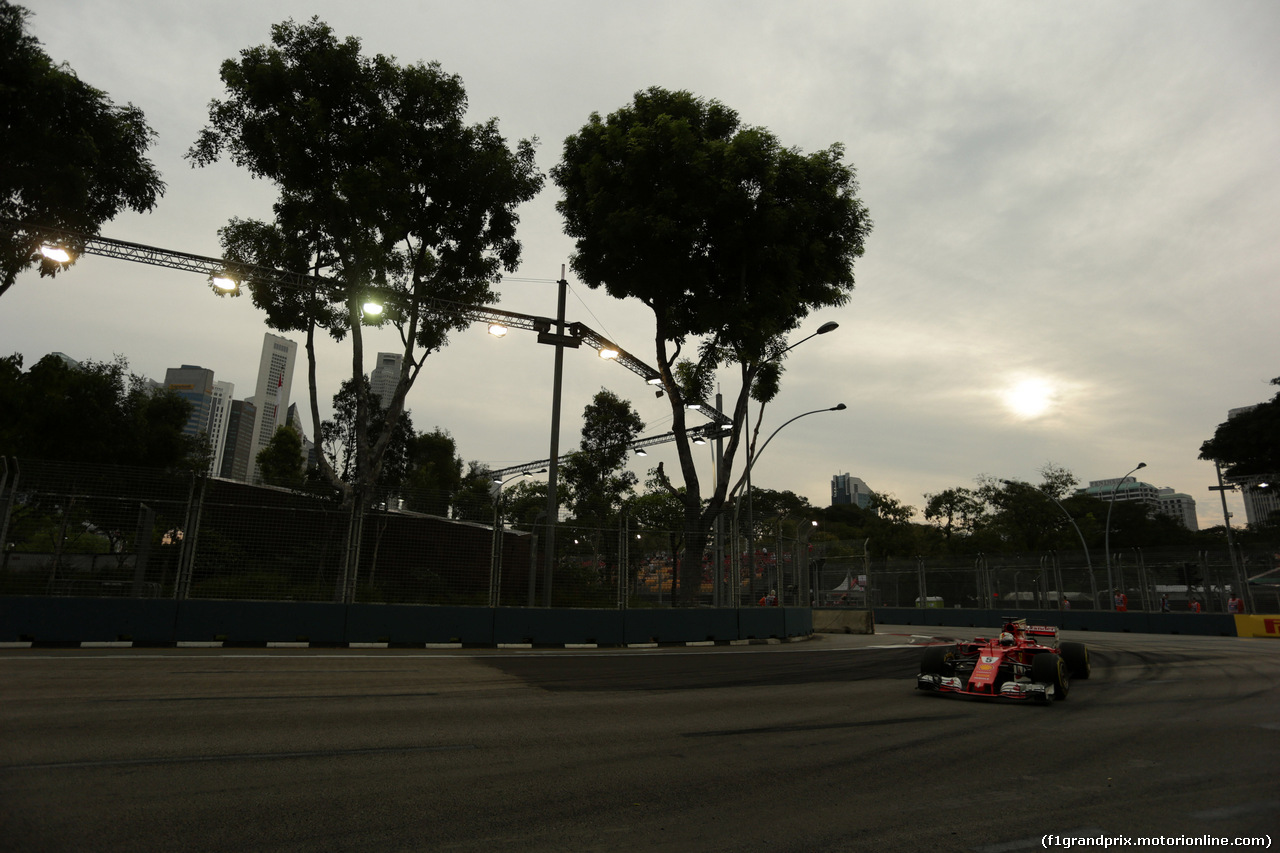 GP SINGAPORE, 16.09.2017 - Prove Libere 3, Sebastian Vettel (GER) Ferrari SF70H