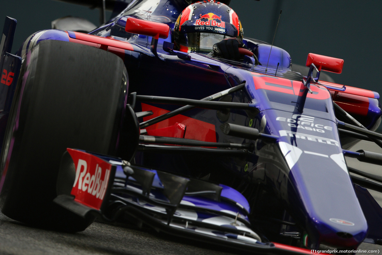 GP SINGAPORE, 16.09.2017 - Prove Libere 3, Daniil Kvyat (RUS) Scuderia Toro Rosso STR12