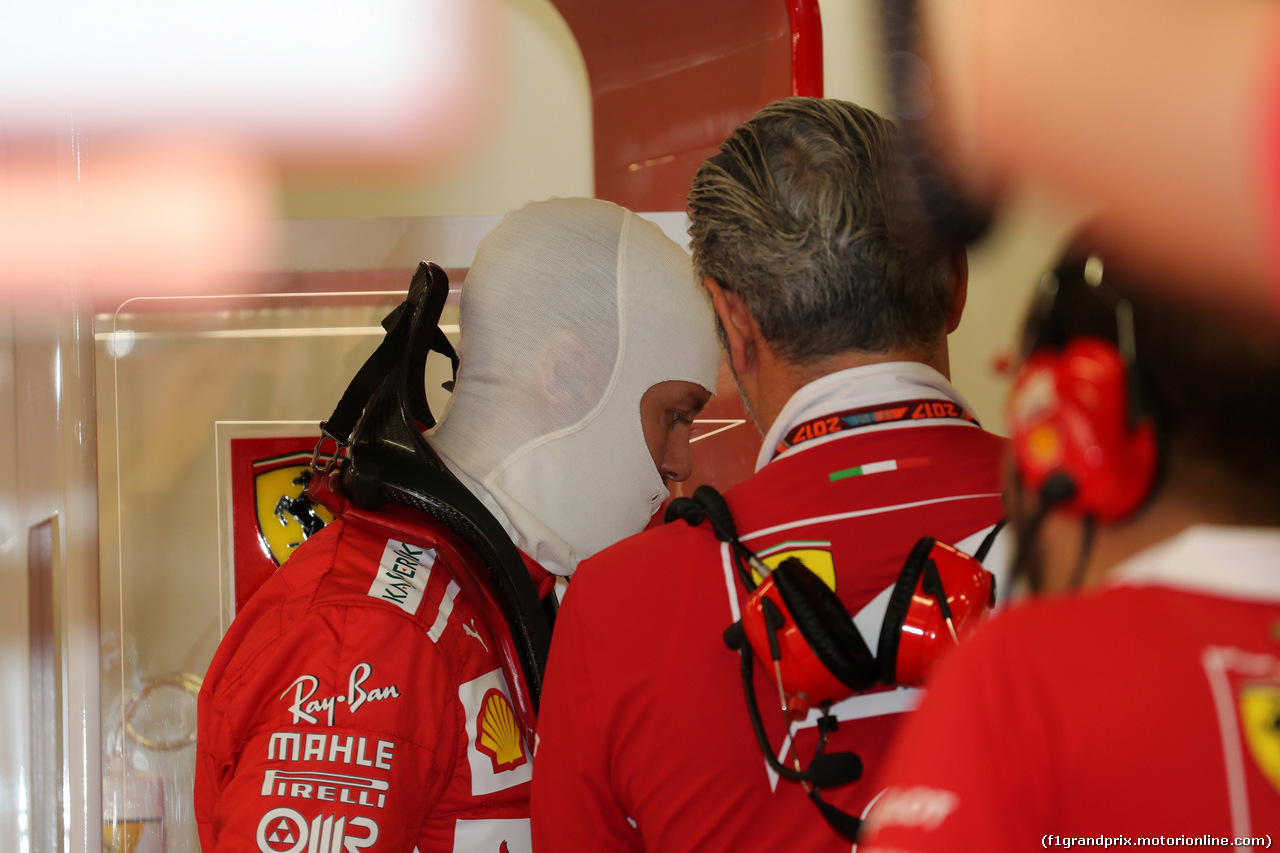 GP SINGAPORE, 16.09.2017 - Prove Libere 3, Sebastian Vettel (GER) Ferrari SF70H e Maurizio Arrivabene (ITA) Ferrari Team Principal