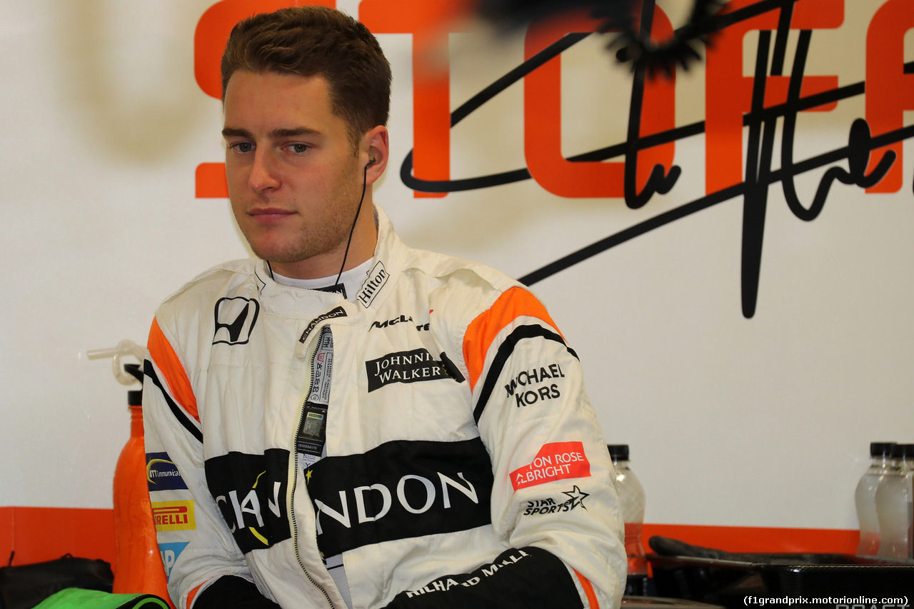 GP SINGAPORE, 16.09.2017 - Prove Libere 3, Stoffel Vandoorne (BEL) McLaren MCL32