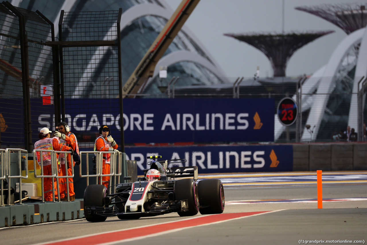 GP SINGAPORE, 16.09.2017 - Prove Libere 3, Kevin Magnussen (DEN) Haas F1 Team VF-17