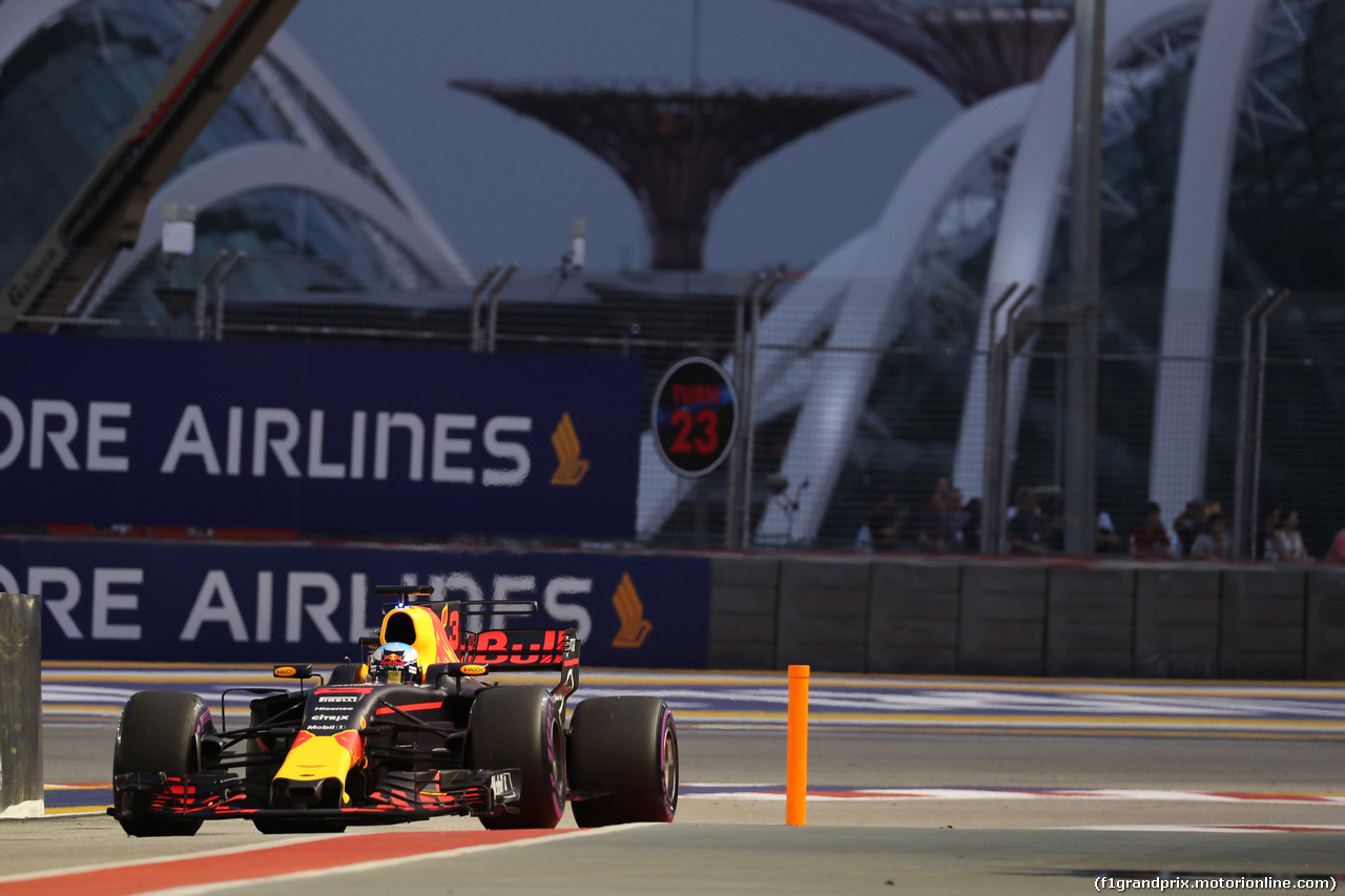 GP SINGAPORE, 16.09.2017 - Prove Libere 3, Daniel Ricciardo (AUS) Red Bull Racing RB13