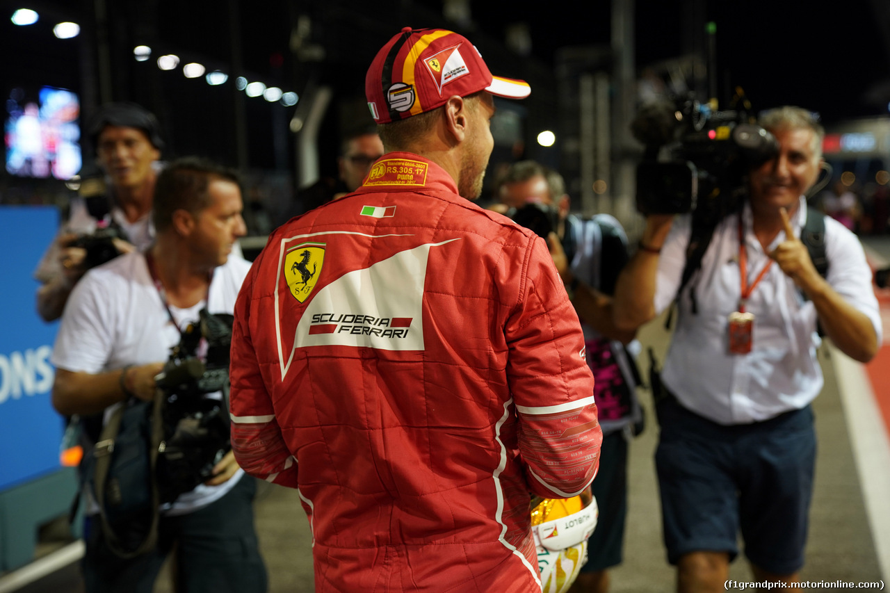 GP SINGAPORE, 16.09.2017 - Qualifiche, Sebastian Vettel (GER) Ferrari SF70H pole position