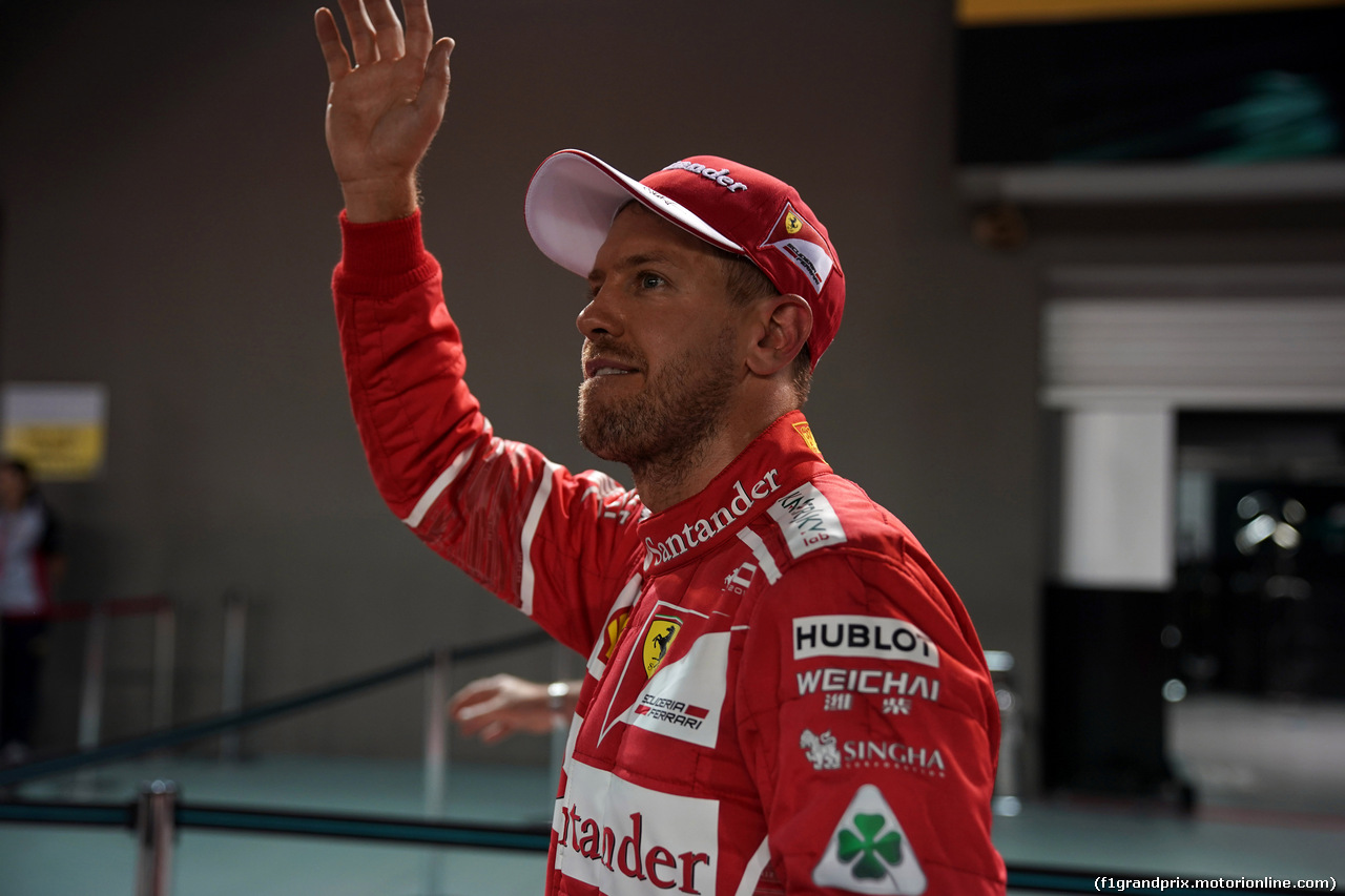GP SINGAPORE, 16.09.2017 - Qualifiche, Sebastian Vettel (GER) Ferrari SF70H pole position