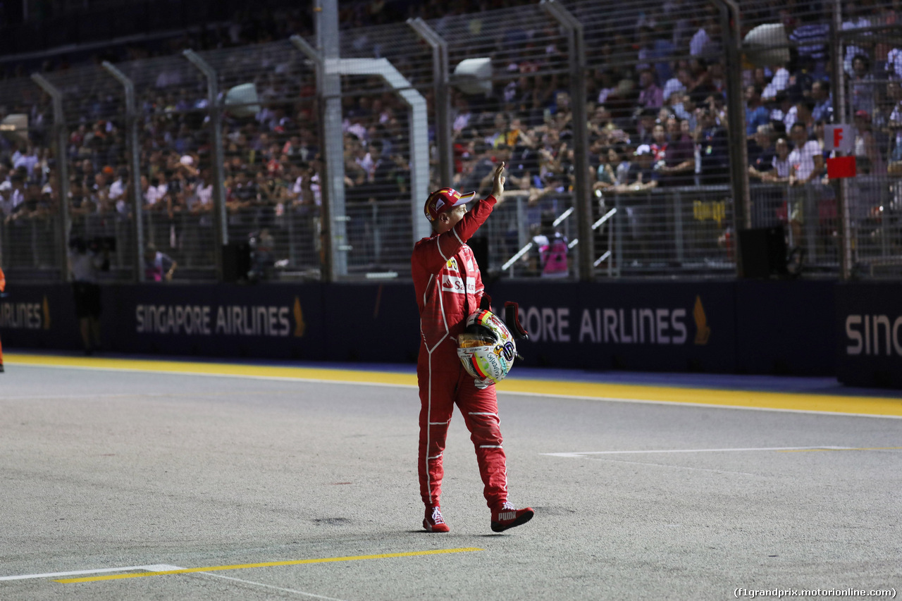 GP SINGAPORE, 16.09.2017 - Qualifiche, Sebastian Vettel (GER) Ferrari SF70H pole position