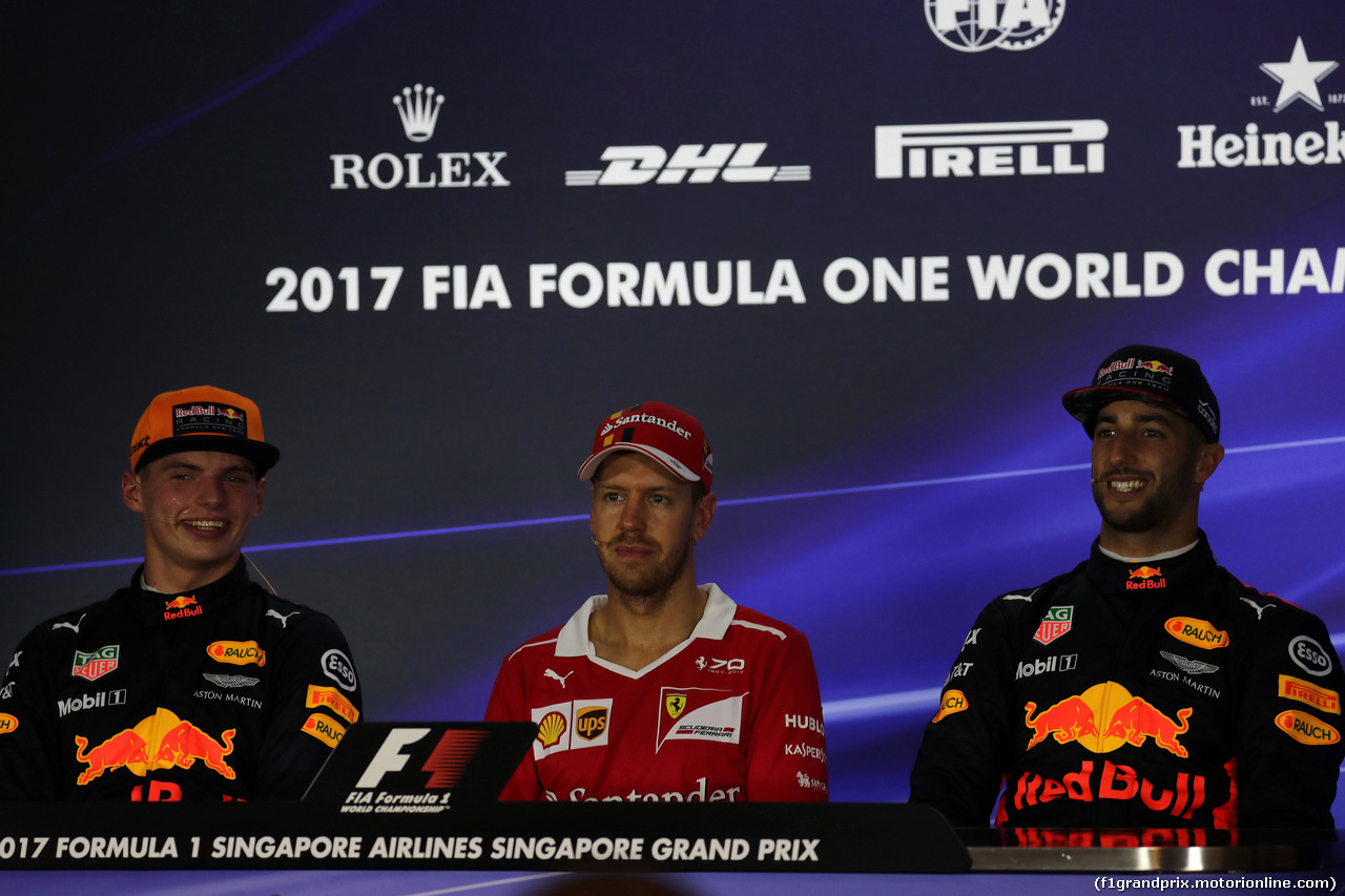 GP SINGAPORE, 16.09.2017 - Qualifiche, Conferenza Stampa, Max Verstappen (NED) Red Bull Racing RB13, Sebastian Vettel (GER) Ferrari SF70H e Daniel Ricciardo (AUS) Red Bull Racing RB13