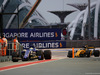GP SINGAPORE, 16.09.2017 - Free Practice 3, Marcus Ericsson (SUE) Sauber C36 e Nico Hulkenberg (GER) Renault Sport F1 Team RS17