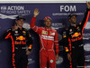 GP SINGAPORE, 16.09.2017 - Qualifiche, 2nd place Max Verstappen (NED) Red Bull Racing RB13, Sebastian Vettel (GER) Ferrari SF70H pole position e 3rd place Daniel Ricciardo (AUS) Red Bull Racing RB13