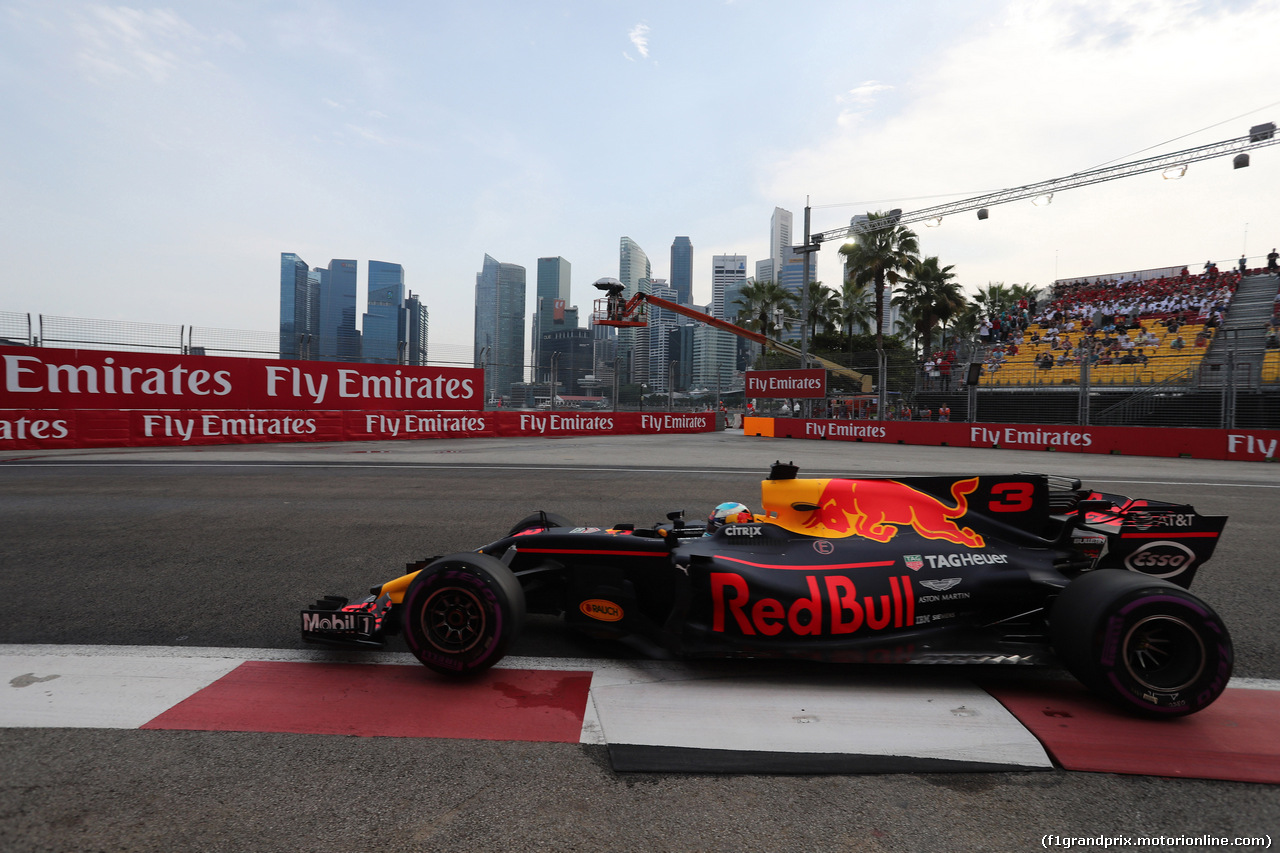 GP SINGAPORE, 15.09.2017 - Prove Libere 1, Daniel Ricciardo (AUS) Red Bull Racing RB13