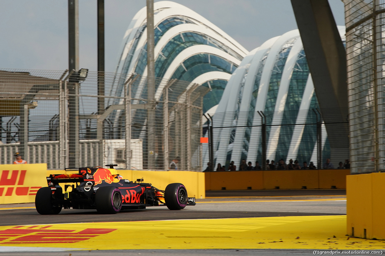 GP SINGAPORE, 15.09.2017 - Prove Libere 1, Daniel Ricciardo (AUS) Red Bull Racing RB13
