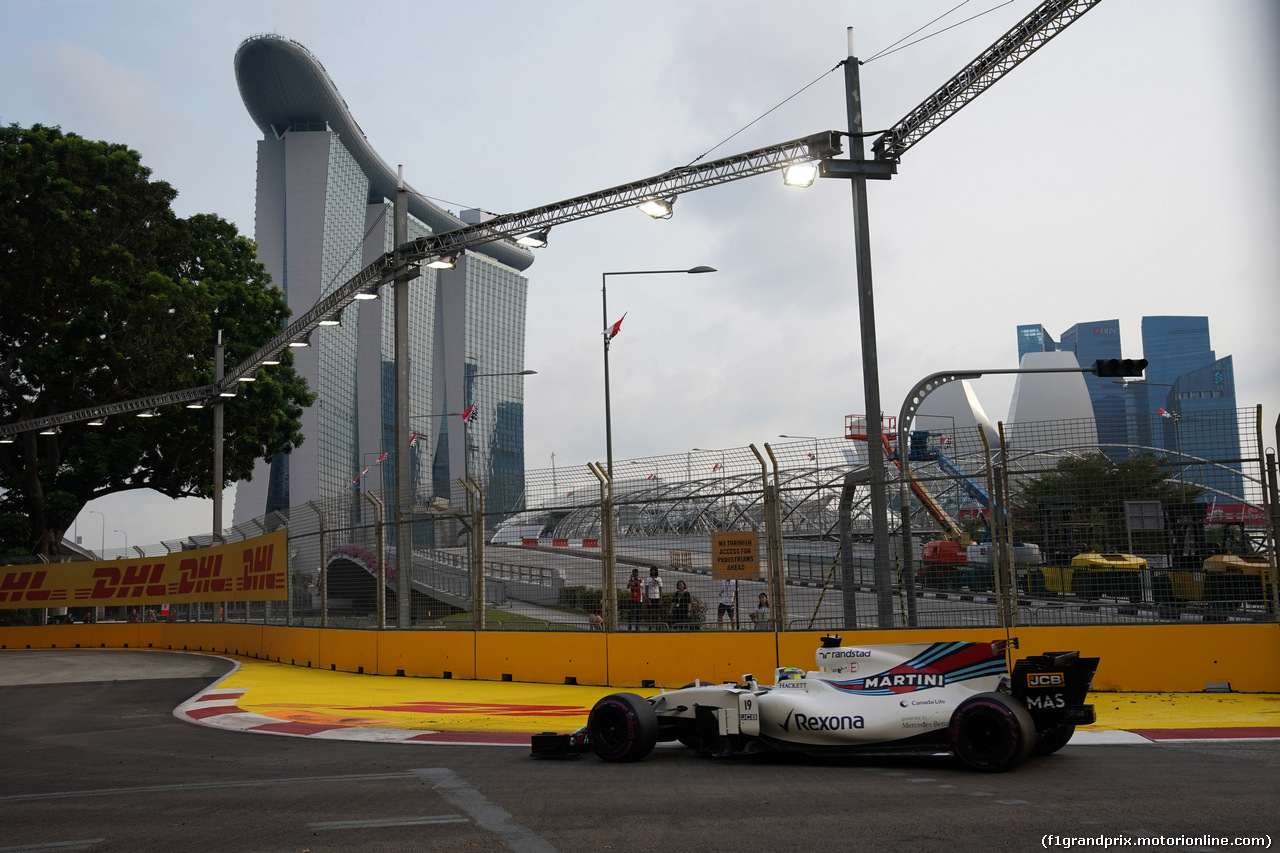 GP SINGAPORE, 15.09.2017 - Prove Libere 1, Lance Stroll (CDN) Williams FW40