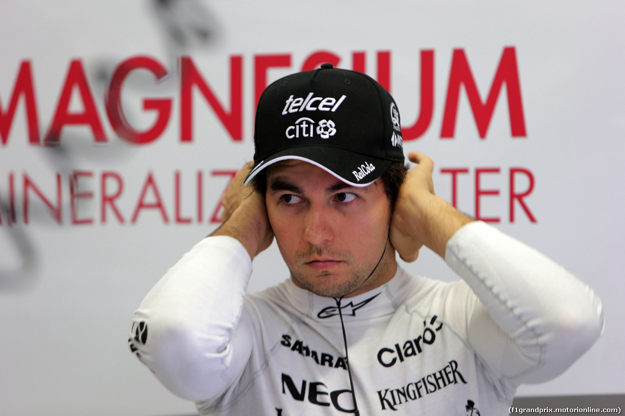 GP SINGAPORE, 15.09.2017 - Prove Libere 1, Sergio Perez (MEX) Sahara Force India F1 VJM010