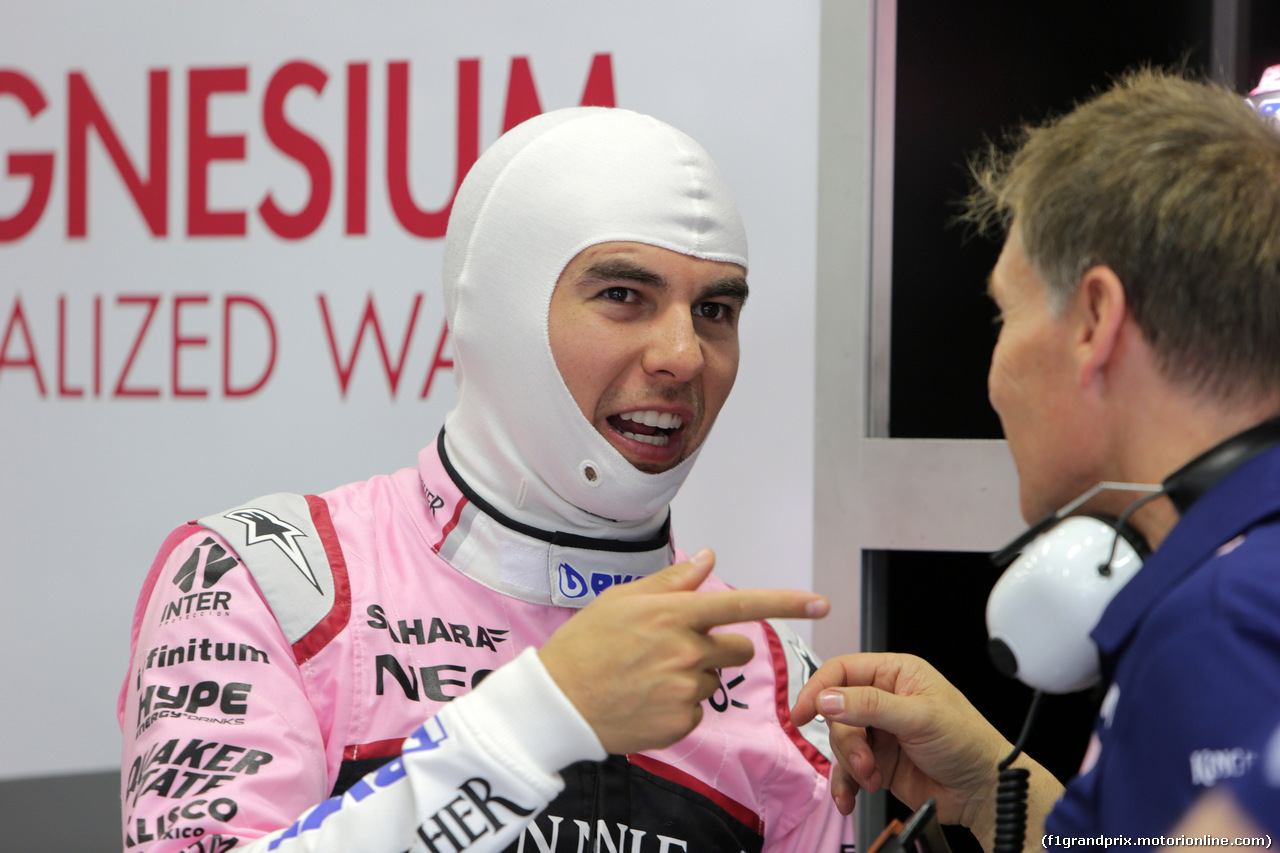 GP SINGAPORE, 15.09.2017 - Prove Libere 1, Sergio Perez (MEX) Sahara Force India F1 VJM010