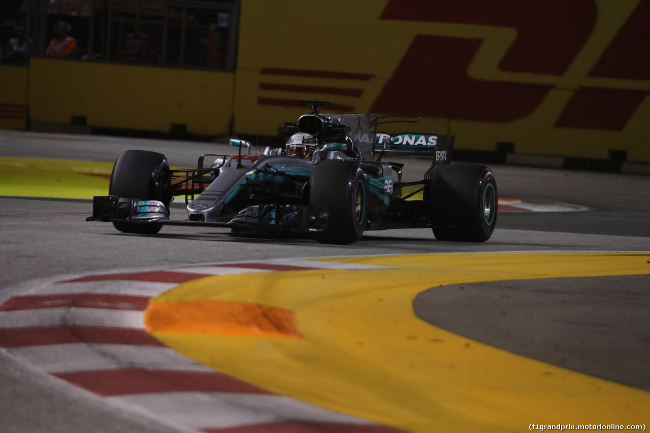 GP SINGAPORE, 15.09.2017 - Prove Libere 2, Lewis Hamilton (GBR) Mercedes AMG F1 W08