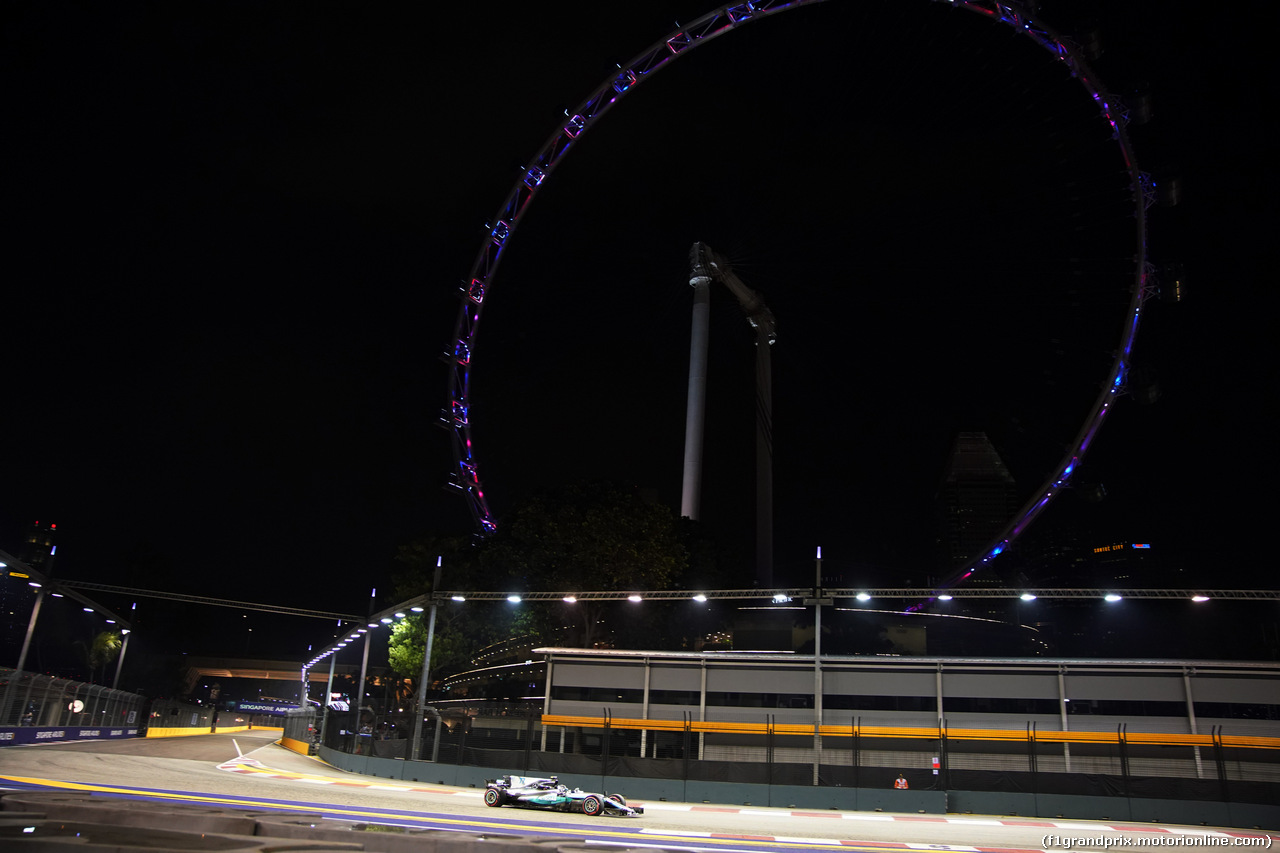 GP SINGAPORE, 15.09.2017 - Prove Libere 2, Valtteri Bottas (FIN) Mercedes AMG F1 W08