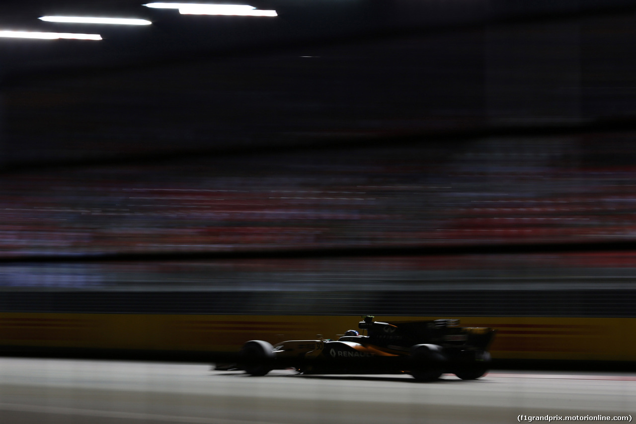 GP SINGAPORE, 15.09.2017 - Prove Libere 2, Jolyon Palmer (GBR) Renault Sport F1 Team RS17