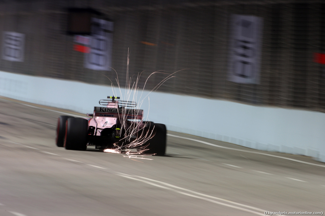 GP SINGAPORE, 15.09.2017 - Prove Libere 2, Esteban Ocon (FRA) Sahara Force India F1 VJM10