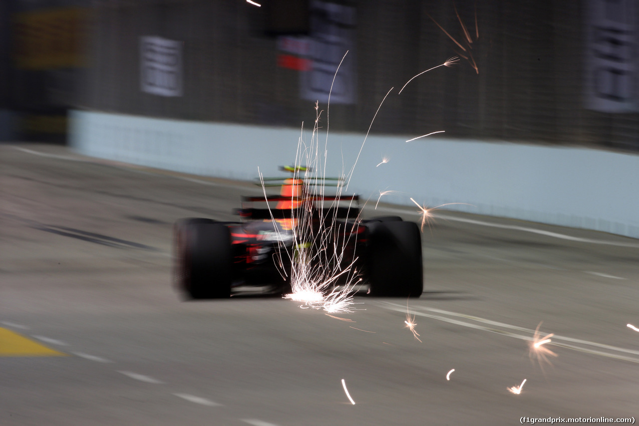 GP SINGAPORE, 15.09.2017 - Prove Libere 2, Max Verstappen (NED) Red Bull Racing RB13