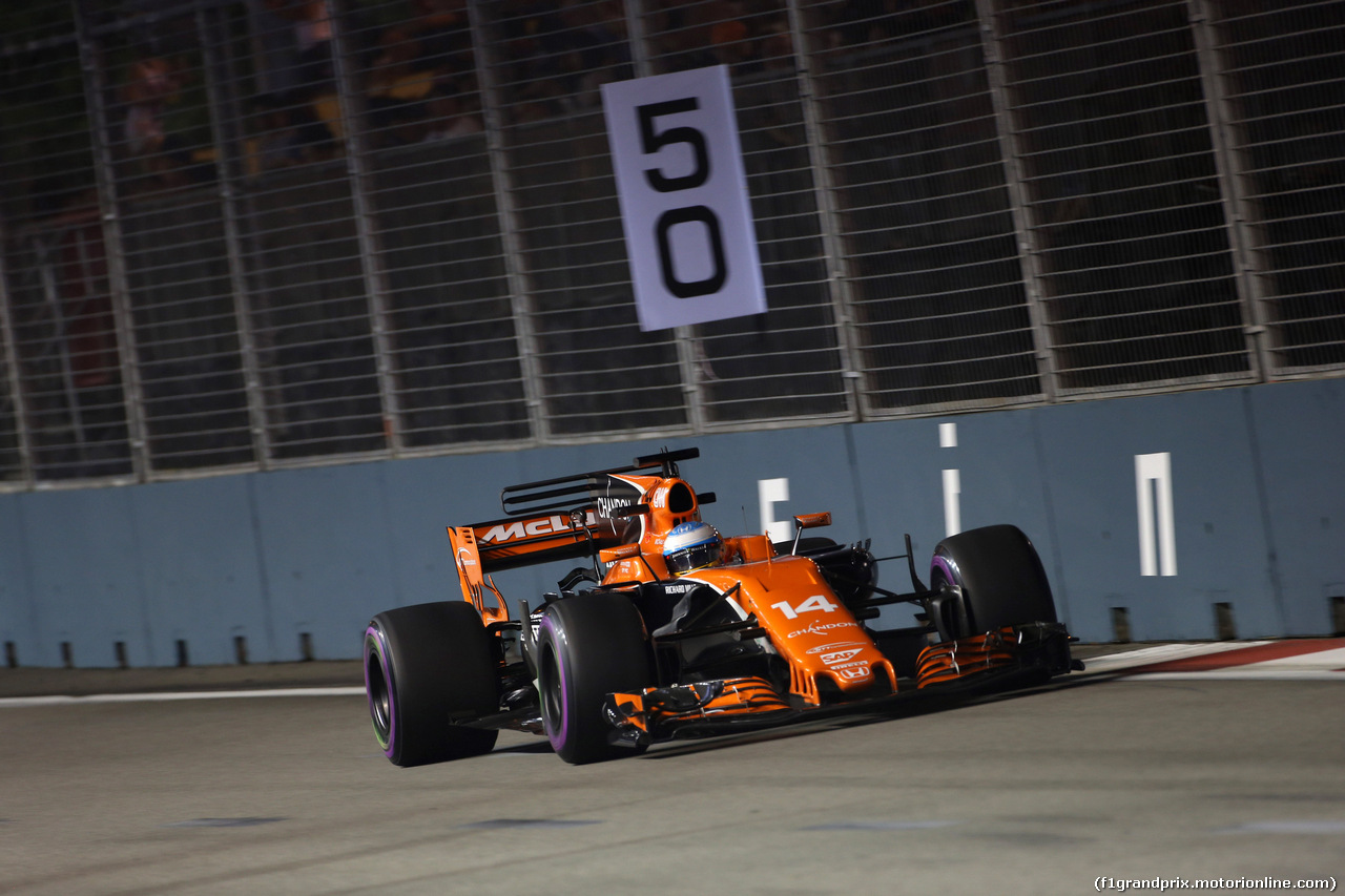 GP SINGAPORE, 15.09.2017 - Prove Libere 2, Fernando Alonso (ESP) McLaren MCL32