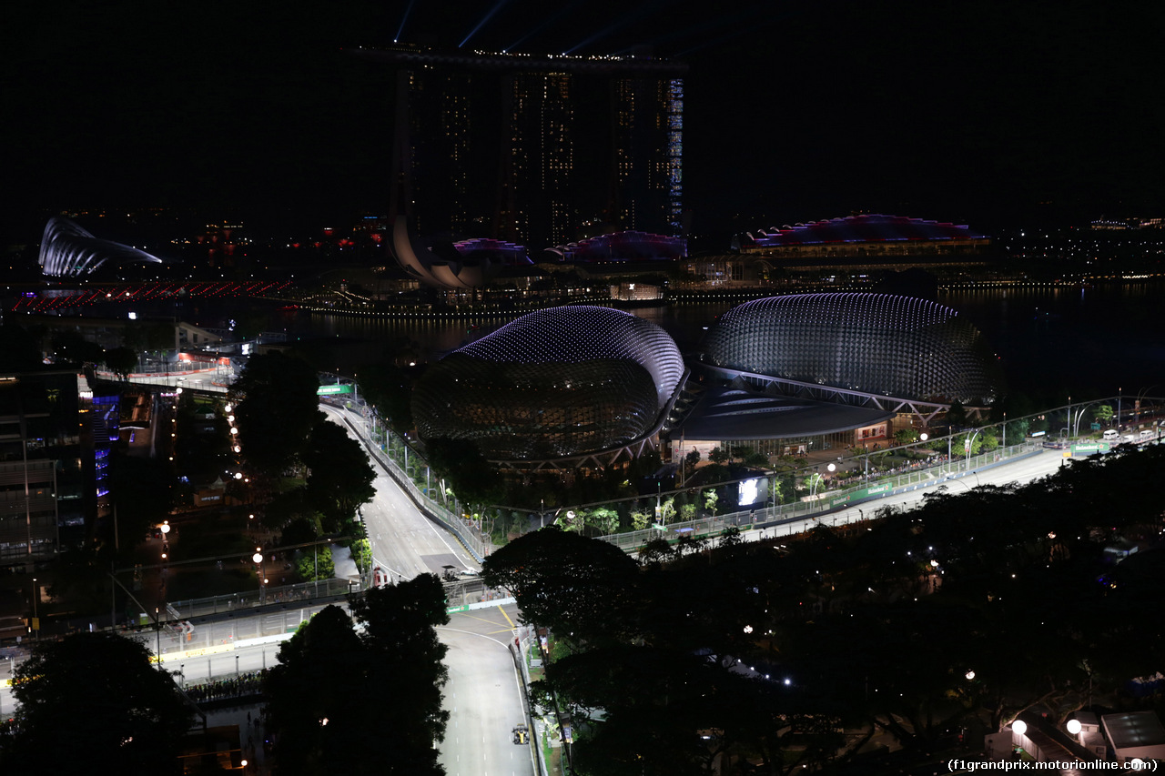 GP SINGAPORE, 15.09.2017 - Prove Libere 2, Nico Hulkenberg (GER) Renault Sport F1 Team RS17