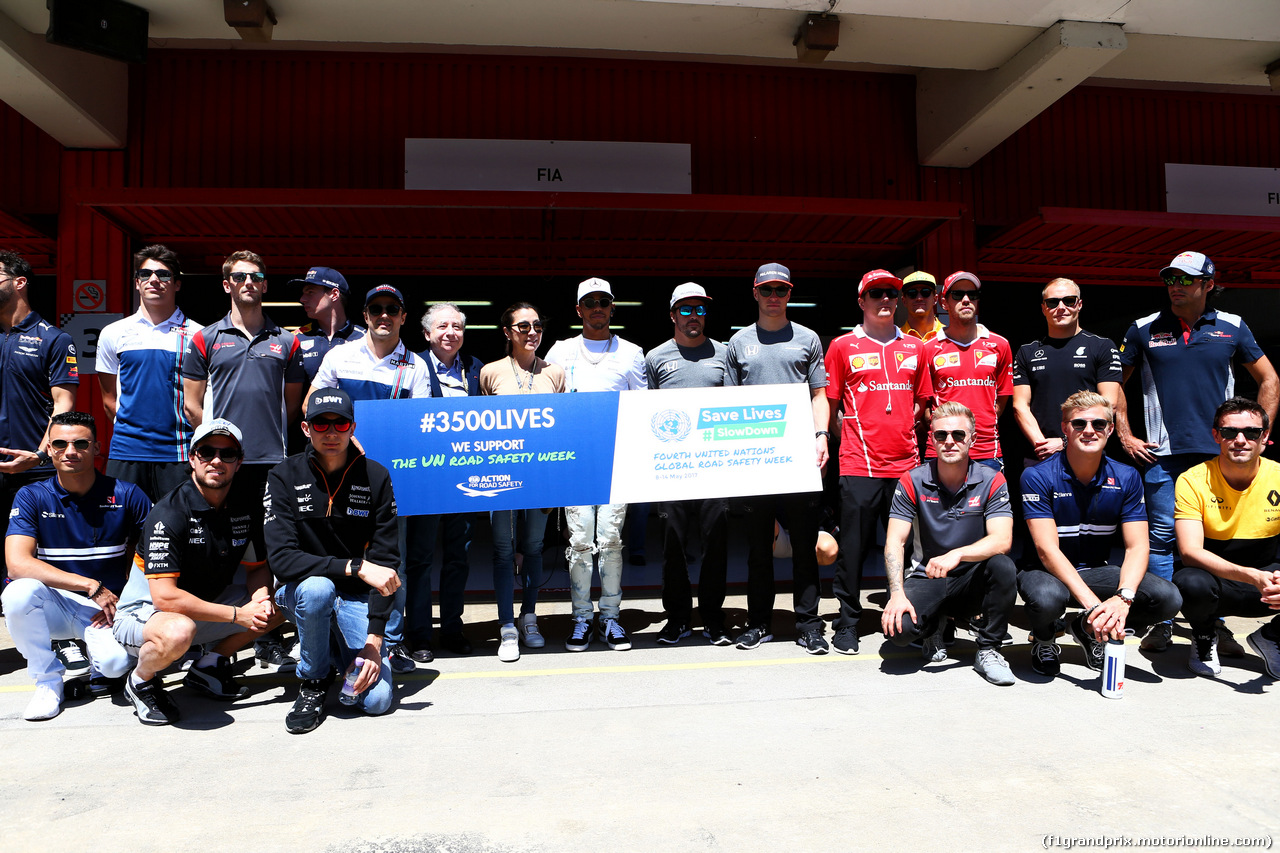 GP SPAGNA, Drivers support UN Road Safety Week with Jean Todt (FRA) FIA President e Michelle Yeoh (MAL).
14.05.2017.