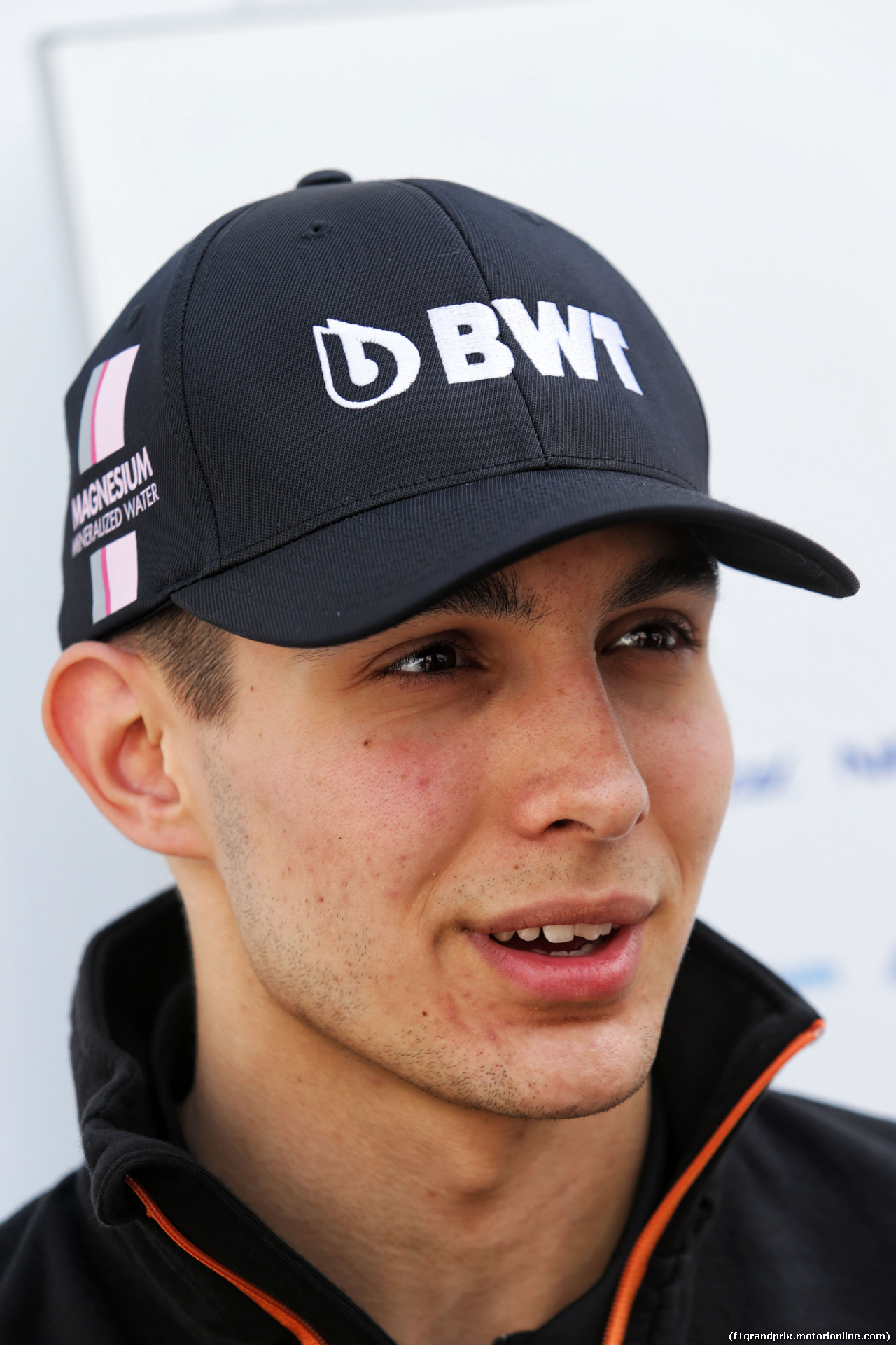 GP SPAGNA, Esteban Ocon (FRA) Sahara Force India F1 Team with the media.
11.05.2017.