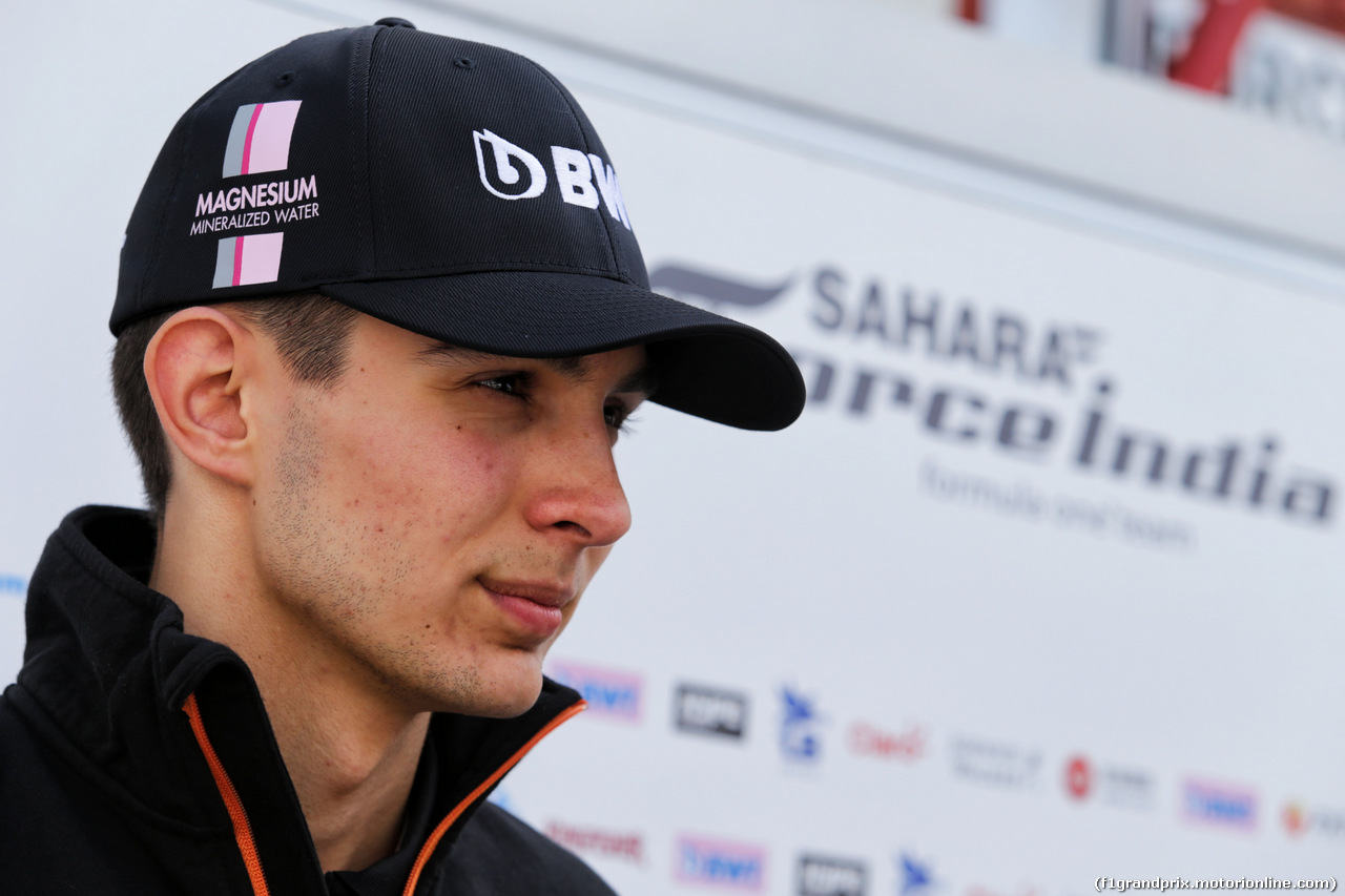 GP SPAGNA, Esteban Ocon (FRA) Sahara Force India F1 Team with the media.
11.05.2017.