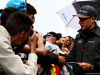 GP SPAGNA, Stoffel Vandoorne (BEL) McLaren signs autographs for the fans.
11.05.2017.