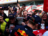GP SPAGNA, Max Verstappen (NLD) Red Bull Racing signs autographs for the fans.
11.05.2017.