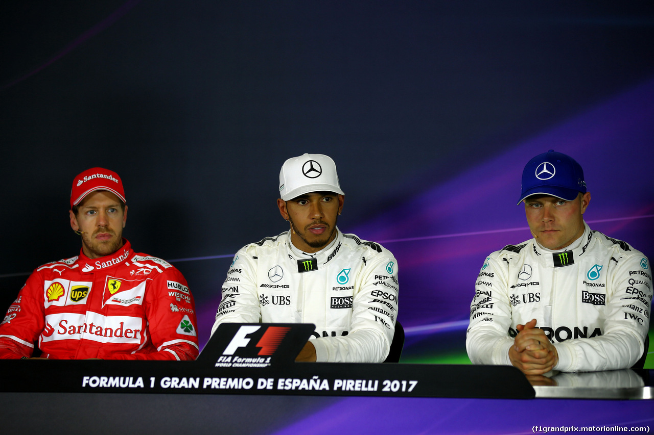 GP SPAGNA, Qualifiche top three in the FIA Press Conference (L to R): Sebastian Vettel (GER) Ferrari, second; Lewis Hamilton (GBR) Mercedes AMG F1, pole position; Valtteri Bottas (FIN) Mercedes AMG F1, third.
13.05.2017.
