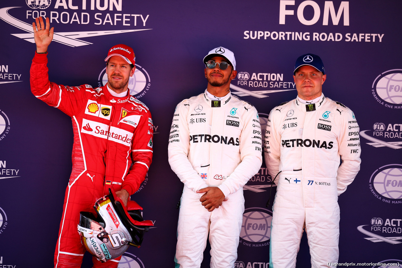 GP SPAGNA, Qualifiche top three in parc ferme (L to R): Sebastian Vettel (GER) Ferrari, second; Lewis Hamilton (GBR) Mercedes AMG F1, pole position; Valtteri Bottas (FIN) Mercedes AMG F1, third.
13.05.2017.