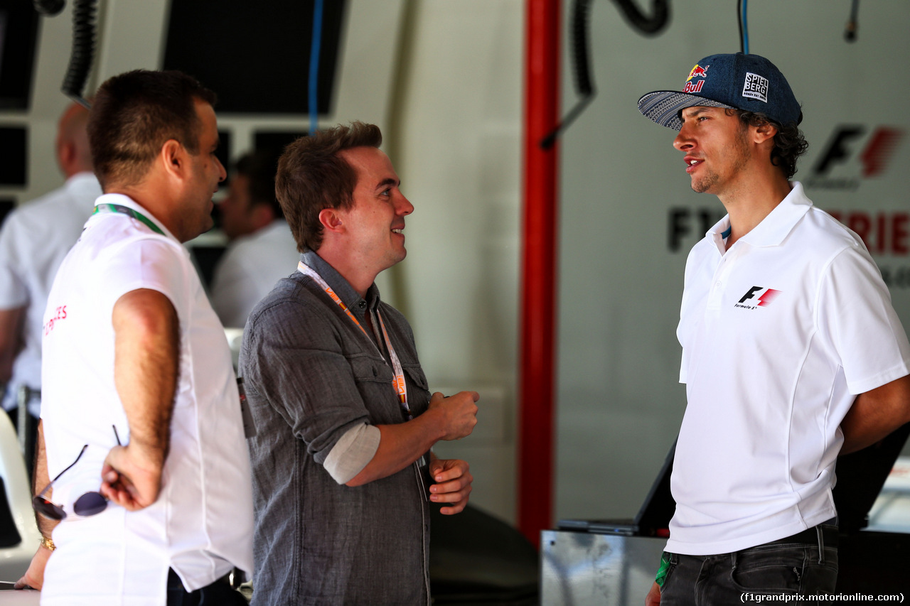 GP SPAGNA, (L to R): Zsolt Baumgartner (HUN) with Frankie Muniz (USA) Actor.
12.05.2017.