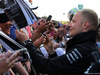 GP SPAGNA, Valtteri Bottas (FIN) Mercedes AMG F1 signs autographs for the fans.
11.05.2017.
