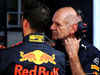GP SPAGNA, Adrian Newey (GBR) Red Bull Racing Chief Technical Officer with Daniel Ricciardo (AUS) Red Bull Racing.
12.05.2017.