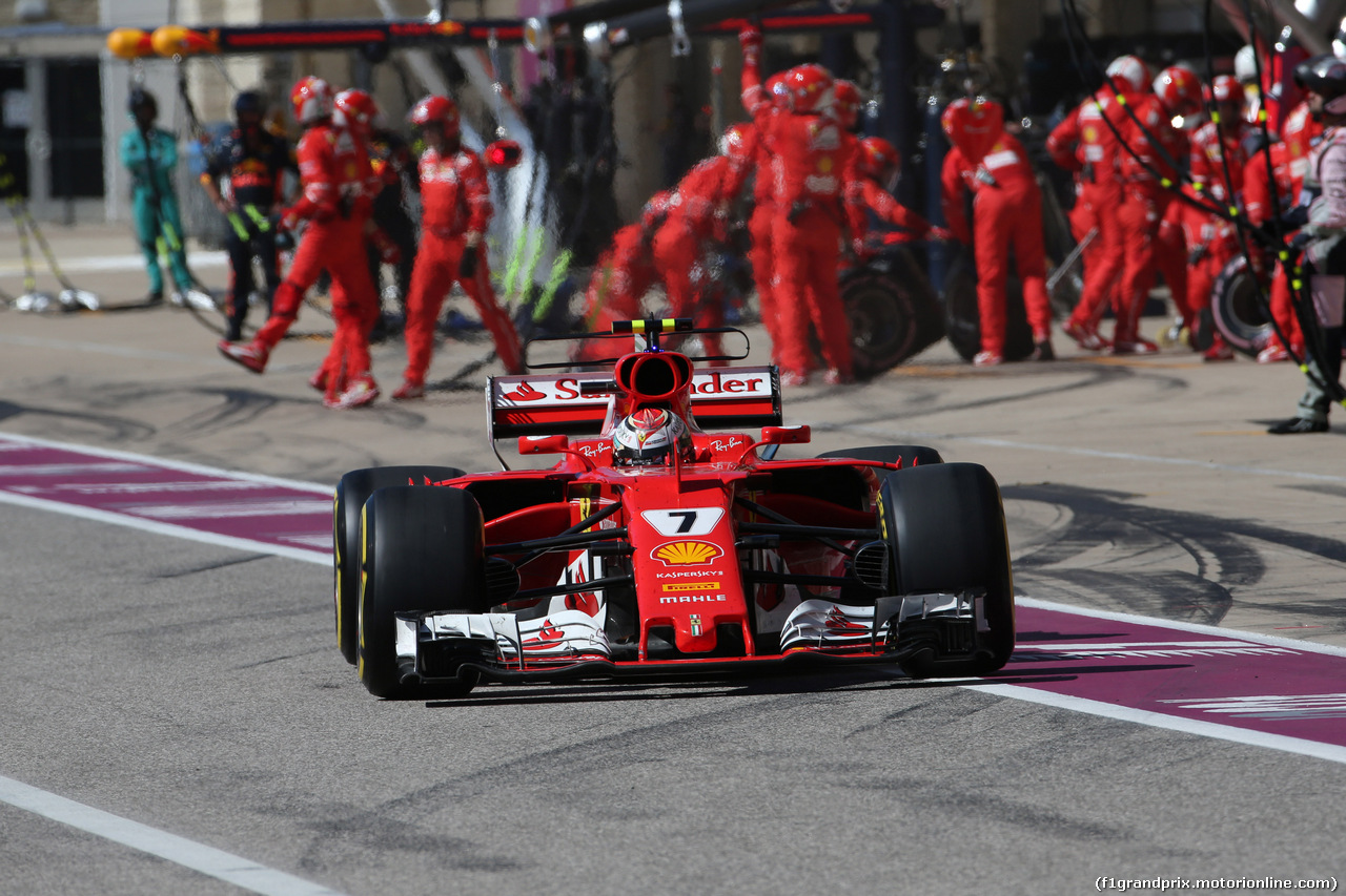 GP STATI UNITI, 22.10.2017 - Gara, Pit lane, Kimi Raikkonen (FIN) Ferrari SF70H