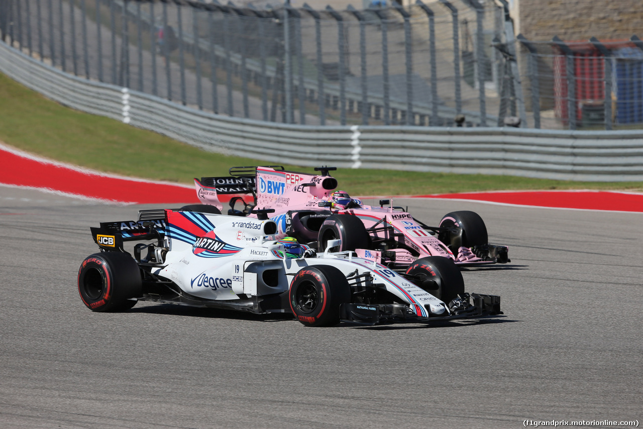 GP STATI UNITI, 22.10.2017 - Gara, Felipe Massa (BRA) Williams FW40 e Sergio Perez (MEX) Sahara Force India F1 VJM010