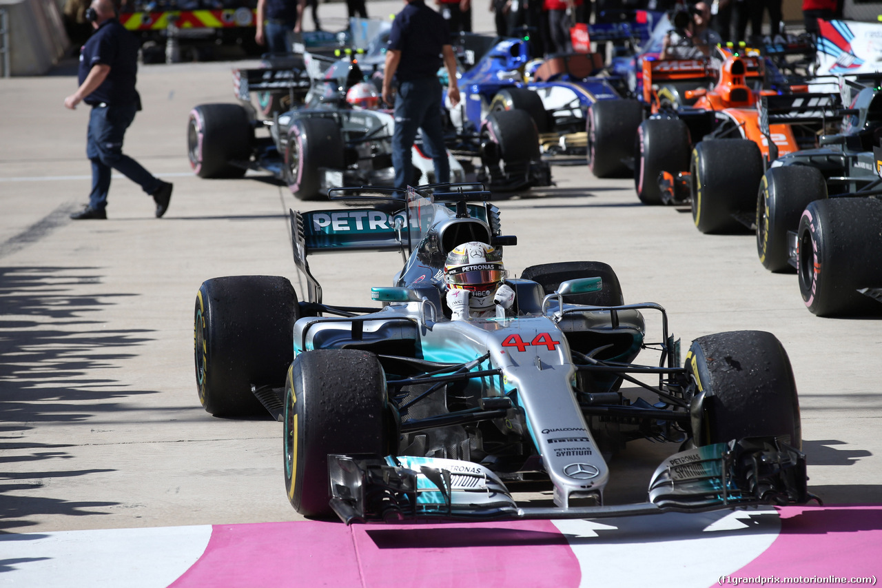 GP STATI UNITI, 22.10.2017 - Gara, Lewis Hamilton (GBR) Mercedes AMG F1 W08 vincitore