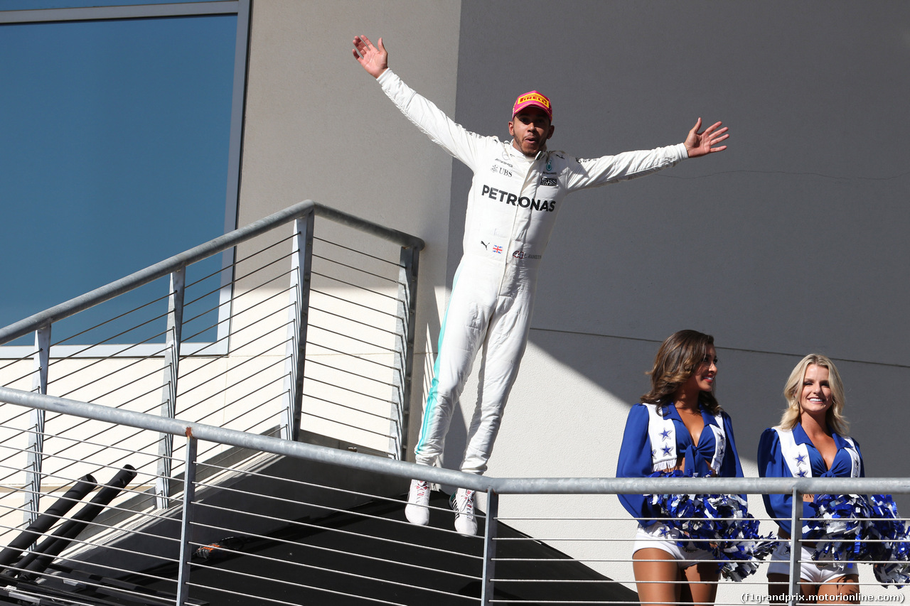 GP STATI UNITI, 22.10.2017 - Gara, Lewis Hamilton (GBR) Mercedes AMG F1 W08 vincitore