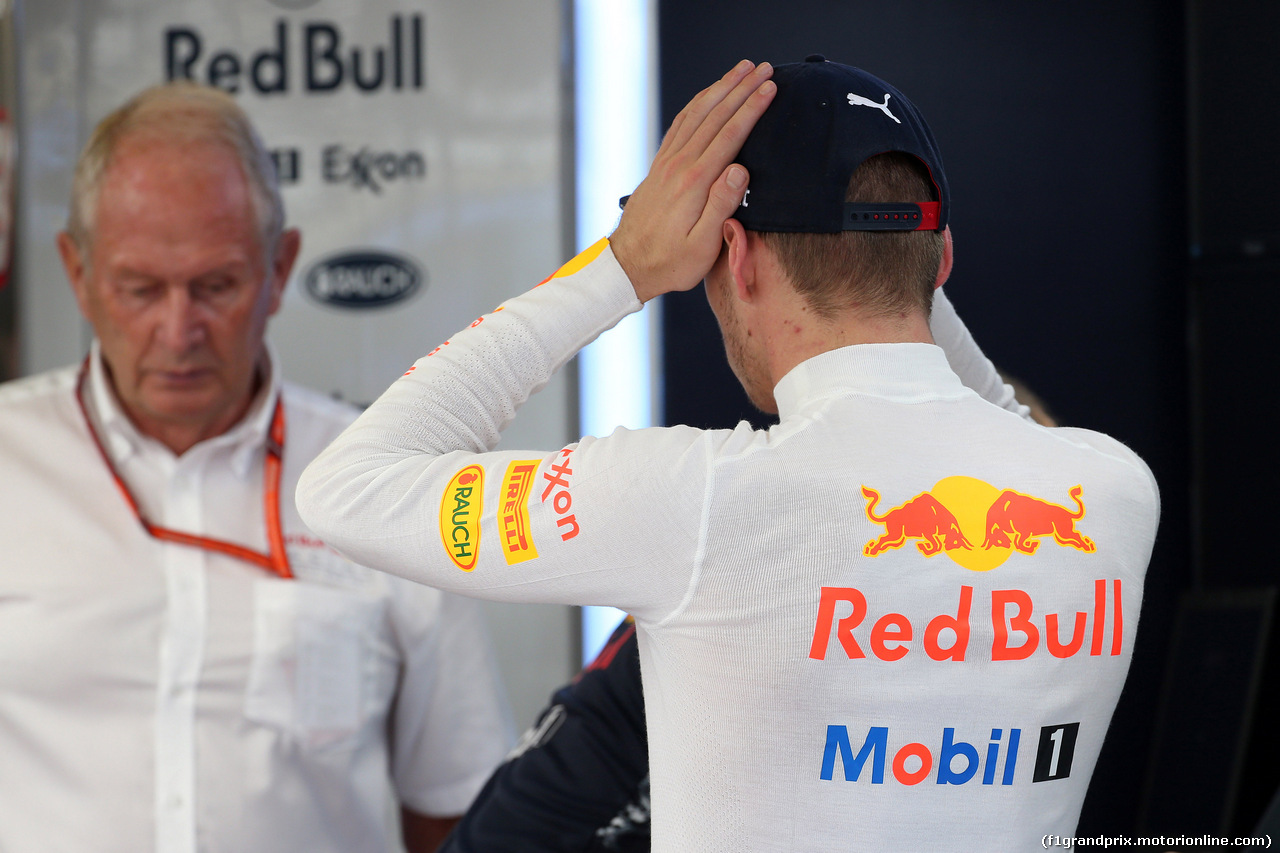 GP STATI UNITI, 21.10.2017 - Prove Libere 3, Max Verstappen (NED) Red Bull Racing RB13 e Helmut Marko (AUT), Red Bull Racing, Red Bull Advisor