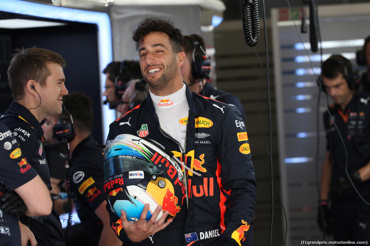GP STATI UNITI, 21.10.2017 - Prove Libere 3, Daniel Ricciardo (AUS) Red Bull Racing RB13