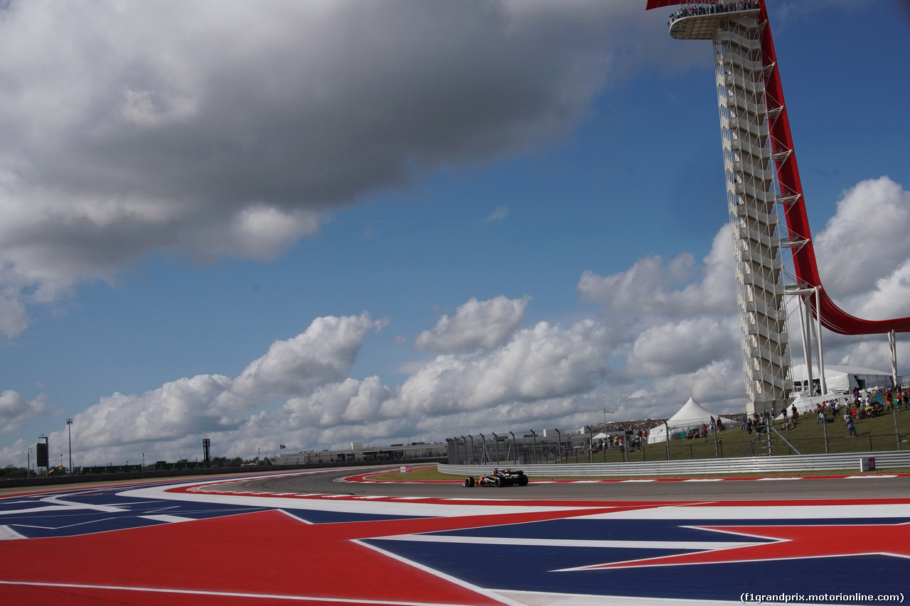 GP STATI UNITI, 21.10.2017 - Prove Libere 3, Nico Hulkenberg (GER) Renault Sport F1 Team RS17