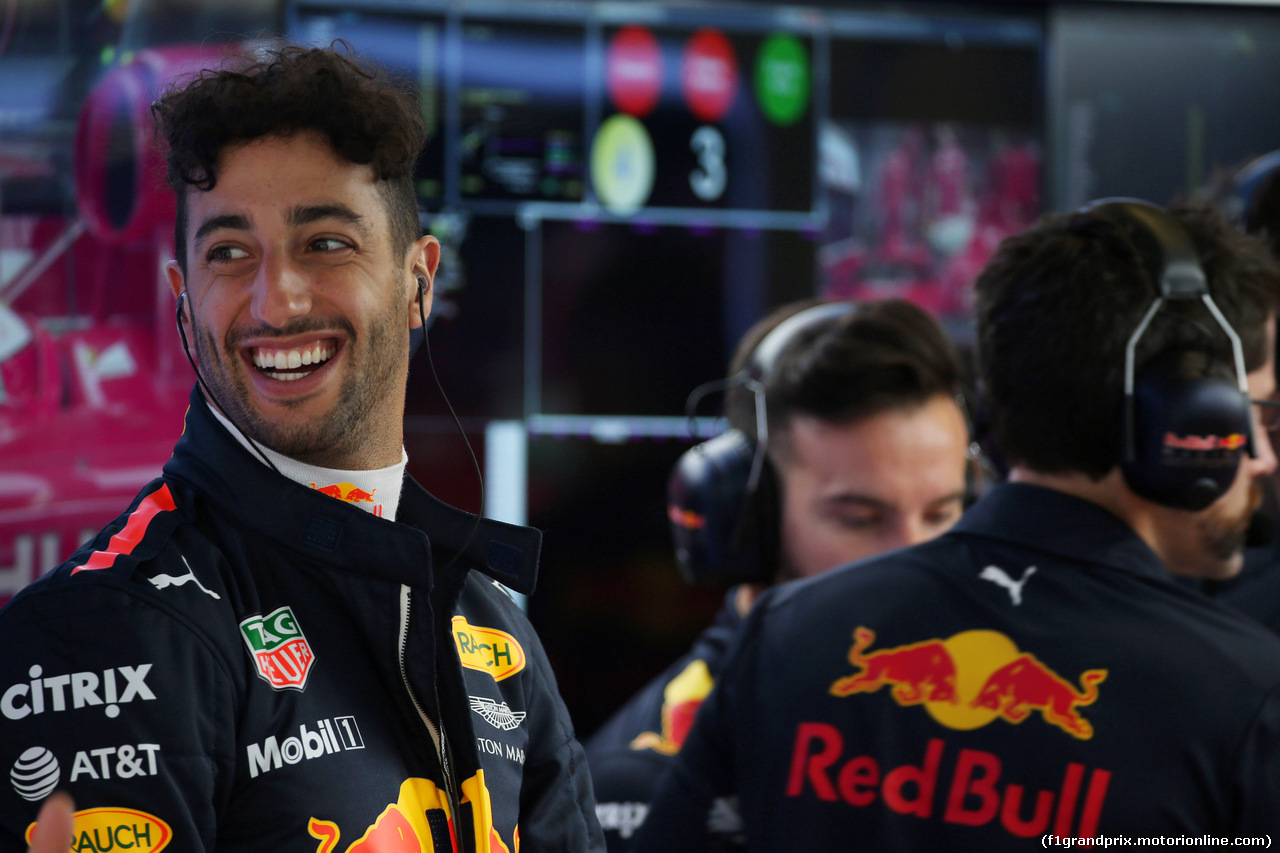 GP STATI UNITI, 20.10.2017 - Prove Libere 1, Daniel Ricciardo (AUS) Red Bull Racing RB13