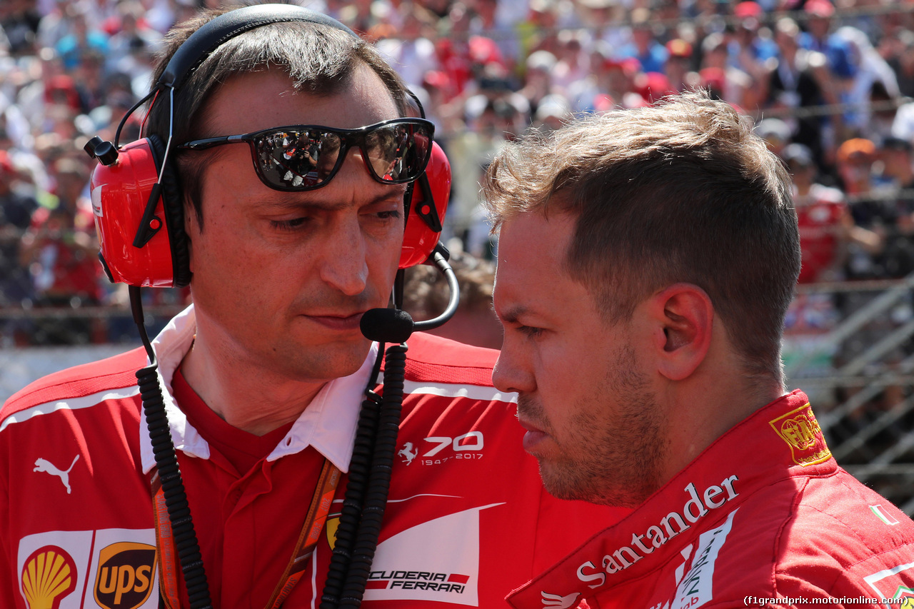 GP UNGHERIA, 30.07.2017 - Riccardo Adami (ITA) Ferrari Gara Engineer e Sebastian Vettel (GER) Ferrari SF70H