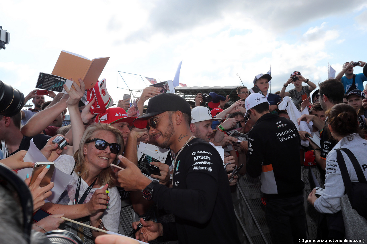 GP UNGHERIA, 27.07.2017 - Lewis Hamilton (GBR) Mercedes AMG F1 W08