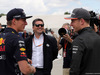 GP UNGHERIA, 27.07.2017 - Max Verstappen (NED) Red Bull Racing RB13 e Stoffel Vandoorne (BEL) McLaren MCL32