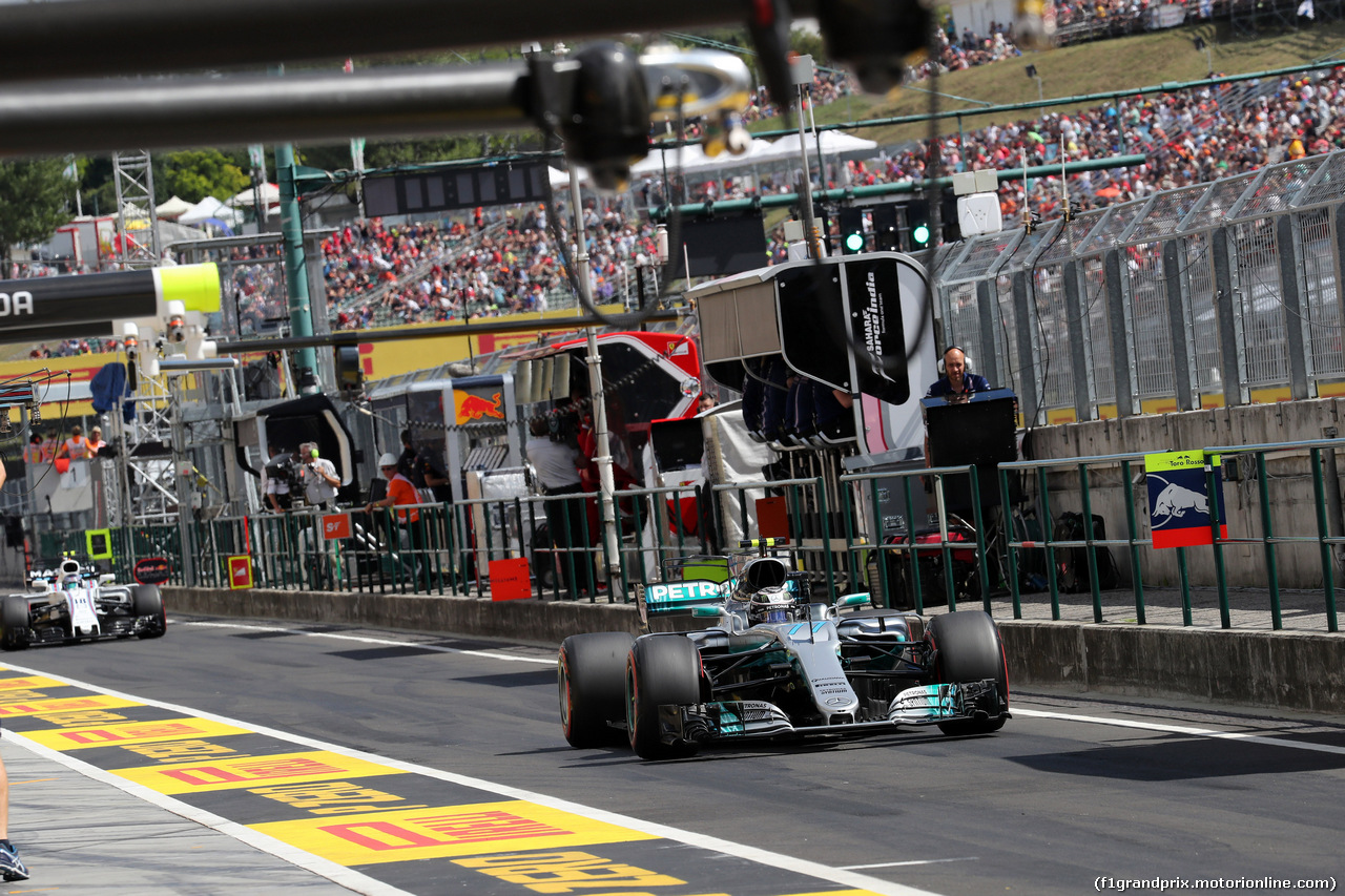 GP UNGHERIA, 28.07.2017 - Prove Libere 2, Valtteri Bottas (FIN) Mercedes AMG F1 W08