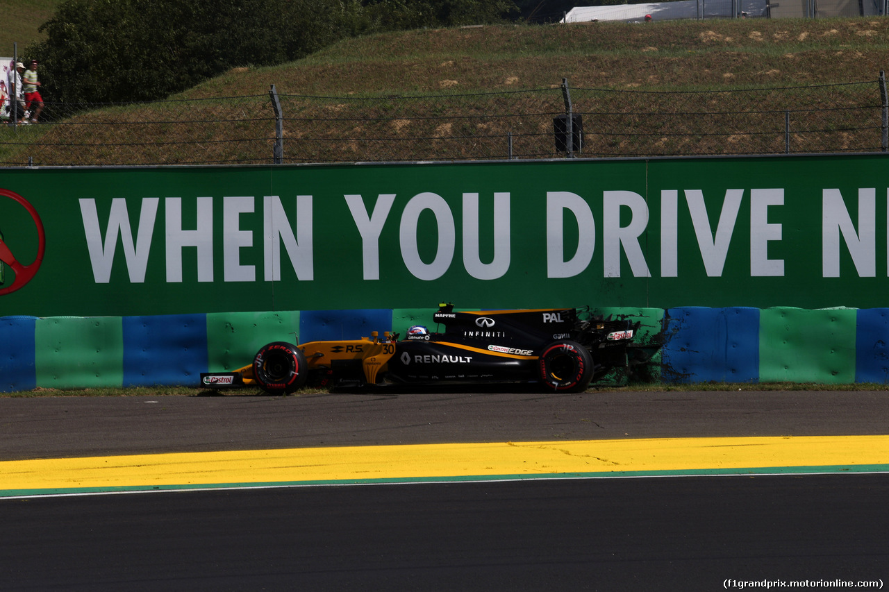 GP UNGHERIA, 28.07.2017 - Prove Libere 2, Crash, Jolyon Palmer (GBR) Renault Sport F1 Team RS17